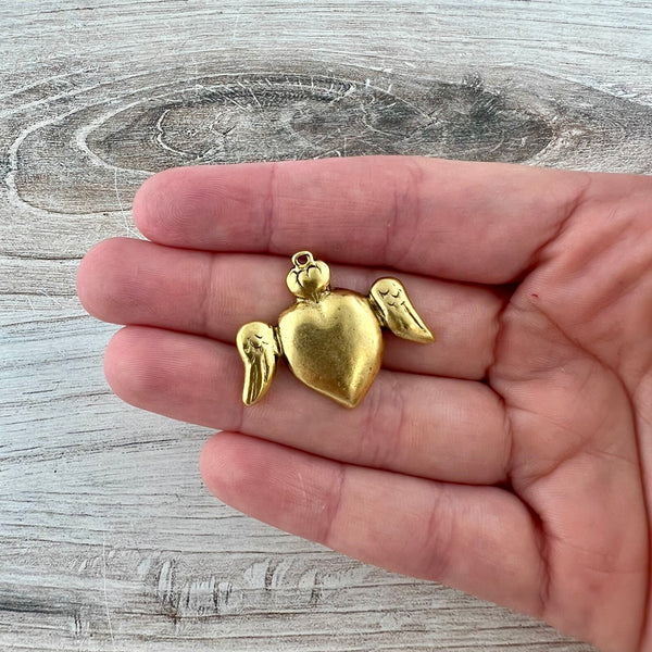 Load image into Gallery viewer, Smooth Winged Heart Pendant, Crowned Antiqued Gold Heart Charm, Artisan Jewelry Findings Components, GL-6310
