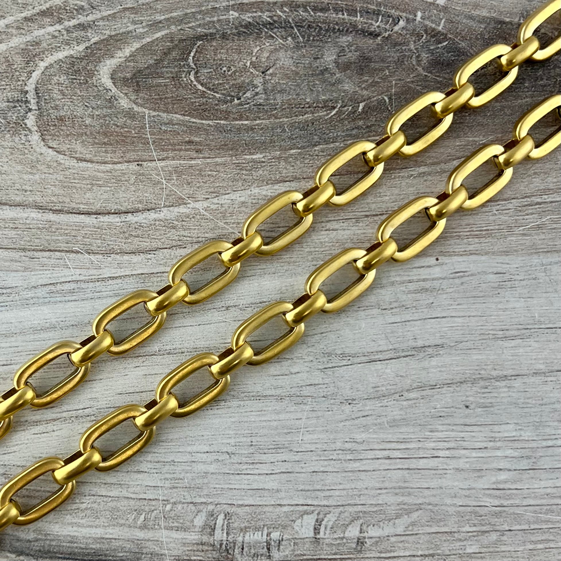 Modern Flat Oval Chain, Alternating Long and Short Links, Chain by