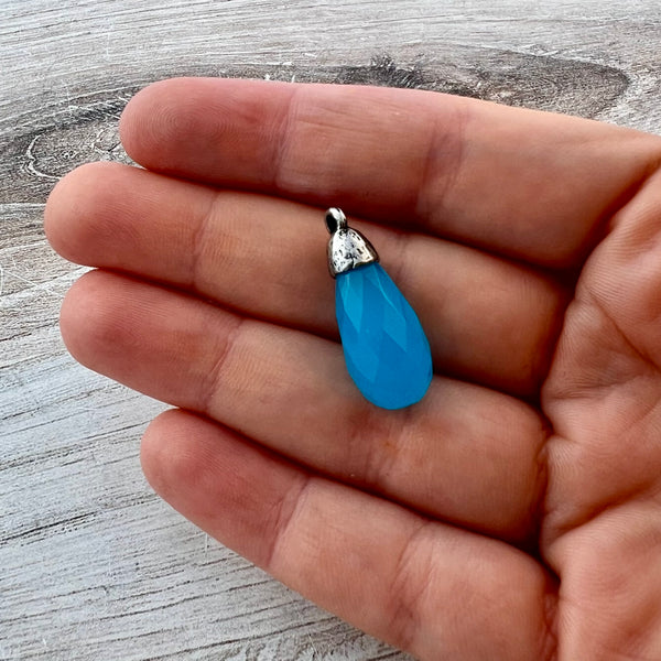 Load image into Gallery viewer, Blue Chalcedony Faceted Teardrop Briolette Drop Pendant with Silver Pewter Bead Cap, Jewelry Making Artisan Findings, PW-S041
