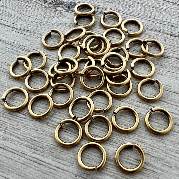 Load image into Gallery viewer, 7.5mm Jump Rings, Sturdy Gold Jewelry Making Connectors, qty 20 rings, GL-3012
