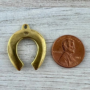 Horseshoe Pendant, Antiqued Gold Equestrian Jewelry Charm, Carson's Cove, Horse Jewelry Supplies, GL-6307