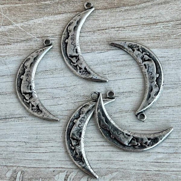 Load image into Gallery viewer, Textured Crescent Moon Pendant, Silver Celestial Charm, Jewelry Findings, PW-6306
