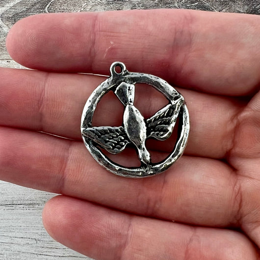 Circle Dove Pendant, Antiqued Pewter Circle Charm, Jewelry Findings, PW-6297