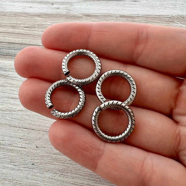 Load image into Gallery viewer, 16mm Extra Large Antiqued Pewter Jump Rings, Thick Textured Jump Ring, Connectors Links, Brass Jump Ring, 4 Rings for Jewelry Supply, PW-3001
