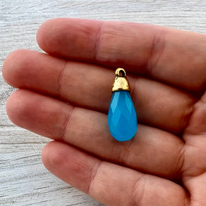 Blue Chalcedony Faceted Teardrop Briolette Drop Pendant with Antique Gold Bead Cap, Jewelry Making Artisan Findings, GL-S041
