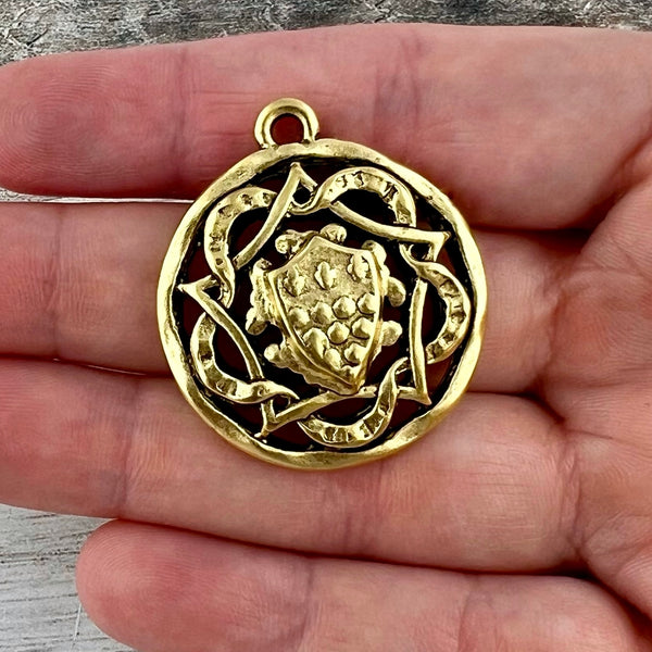 Load image into Gallery viewer, Coat of Arms Medallion Pendant, Old World Antiqued Gold Charm, Jewelry Findings, GL-6299
