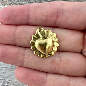 Sacred Heart, Flaming Ruffled Scalloped Heart, Antiqued Gold Charm Pendant, Jewelry Findings, GL-6308