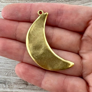 Wavy Crescent Moon Pendant, Large Gold Celestial Charm, Artisan Jewelry Findings, GL-6313