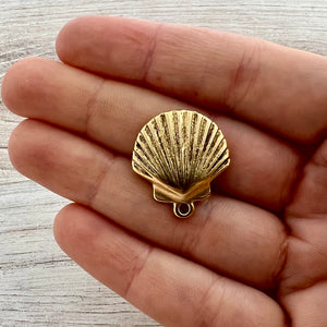 Seashell Charm, Simple Antiqued Gold Jewelry Making Findings, Carson's Cove, GL-6285