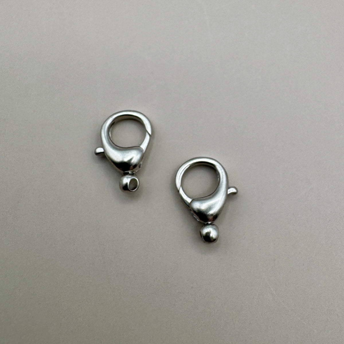 2 Small Lobster Claw with Swivel Ring, Pewter Artisan Necklace Jewelry Components, PW-6528