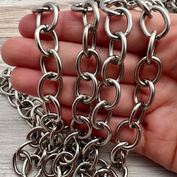 Load image into Gallery viewer, Chunky Antiqued Silver Chain, Large Oval Cable Links, Bulk Chain By Foot, Necklace Bracelet Making, PW-2057

