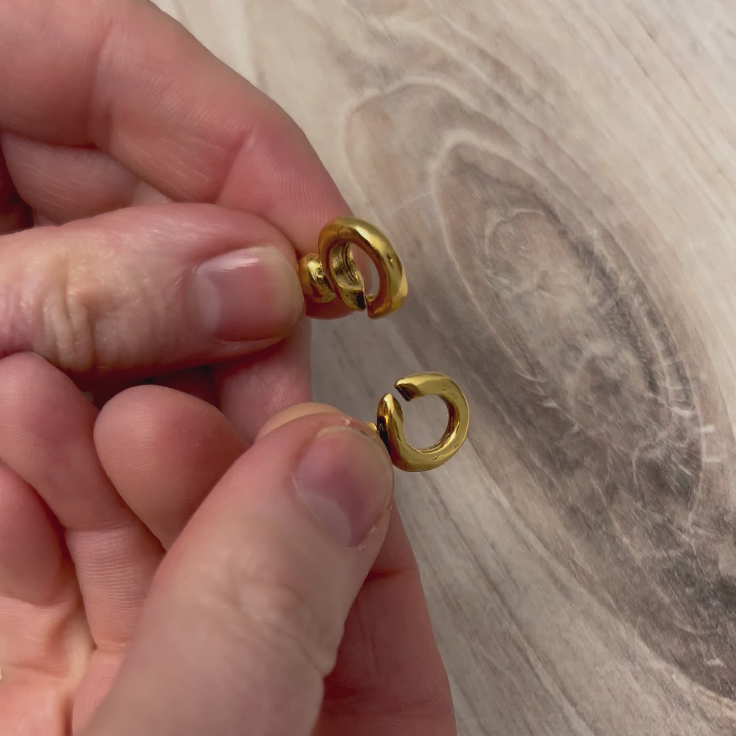 Smooth C Clasp Closure Rustic Brown Artisan Necklace Jewelry Components, BR-6288