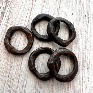 2 Organic Ring Links, Eternity Connector, Rustic Brown Pewter Oval Hoop, Circle Jewelry Supply, BR-6218