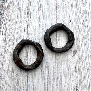 2 Organic Ring Links, Eternity Connector, Rustic Brown Pewter Oval Hoop, Circle Jewelry Supply, BR-6218