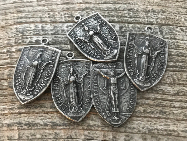 Load image into Gallery viewer, Virgin Mary Medal, Cross Pendant, Crucifix Shield, Antiqued Oxidized Silver Rosary Parts, Catholic Religious Jewelry Supply, PW-6079
