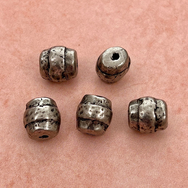 Load image into Gallery viewer, Large Striped Hammered Artisan Barrel Slider Bead, Antiqued Silver Pewter Finding, Jewelry Components Supplies, PW-6216
