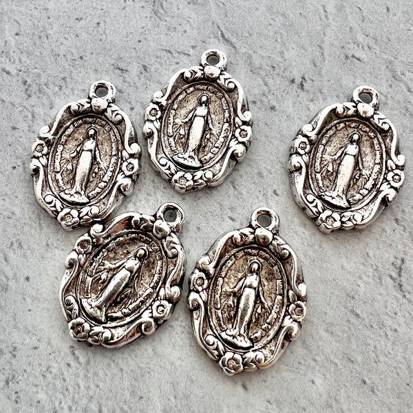 Load image into Gallery viewer, Floral Oval Miraculous Mary Medal, Antiqued Silver Religious Jewelry Making Charm Pendant, Catholic Jewelry, SL-6221
