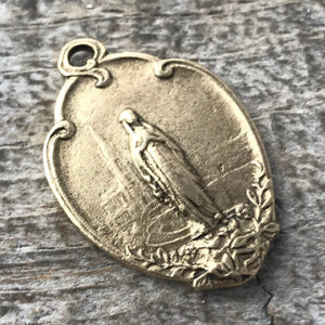 Mary Medal, Virgin Mary, Gold Religious Jewelry Making Charm Pendant, Blessed Mother, Catholic Necklace, Catholic Jewelry, GL-6058