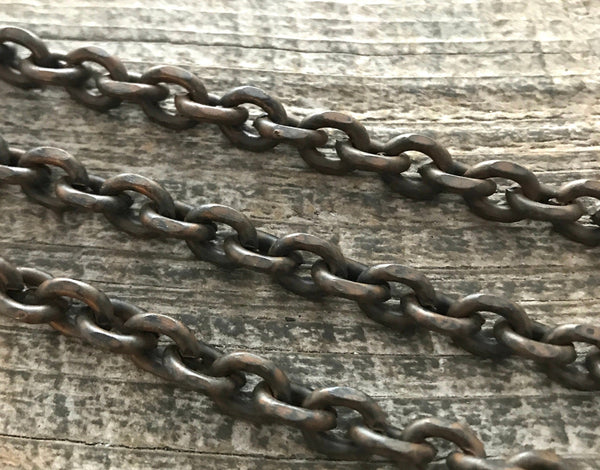 Load image into Gallery viewer, Large Vintage Rustic Brown Chain, Thick Antiqued Chain, Chain by the Foot, Jewelry Supplies, BR-2014
