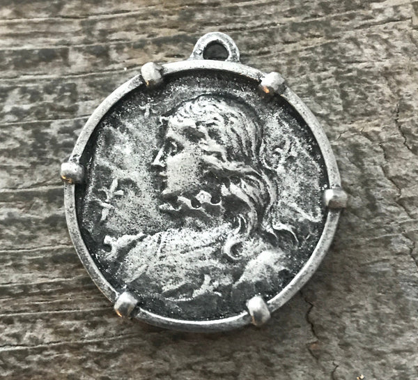Load image into Gallery viewer, Joan of Arc Medal with Frame, Antiqued Silver Charm Pendant, Brave Woman, Saint of Soldiers, Religious Catholic Jewelry Supplies, PW-6124
