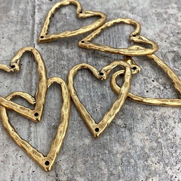 Load image into Gallery viewer, Hammered Heart Artisan Connector Pendant, Antiqued Gold Charm, GL-6089
