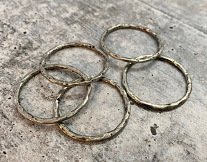 Large Hammered Ring Connector, Antiqued Silver Hoop Eternity Ring, Leather Circle Link, Charm Holder, PW-6092