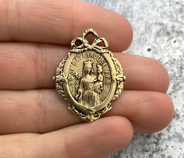 Load image into Gallery viewer, French Mary Medal with Bow, Notre Dame of Lapeyrouse, Antiqued Gold Religious Jewelry Charm Pendant, GL-6101
