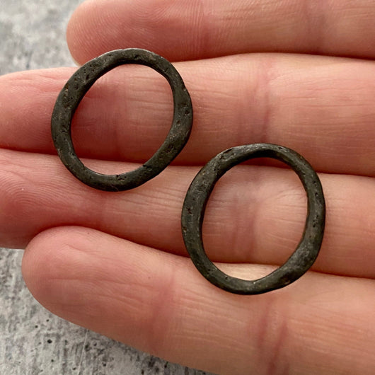 2 Organic Ring Links, Lightweight Eternity Connector, Antiqued Rustic Brown Oval Hoop, Circle Jewelry Supply, BR-6113