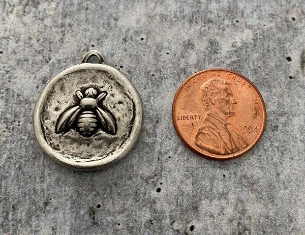 Load image into Gallery viewer, Soldered French Bee Charm with Fleur de Lis, Antiqued Silver Pendant, Jewelry Supplies, PW-6123
