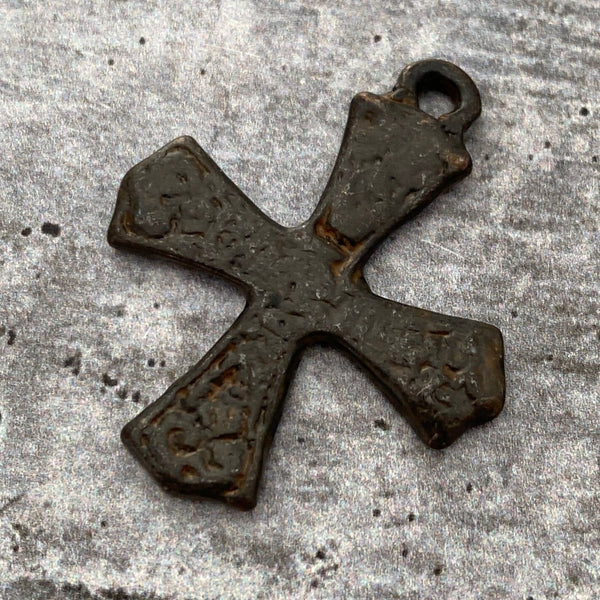 Load image into Gallery viewer, Ancient Maltese Cross Pendant, Antiqued Rustic Brown Textured Religious Pendant Charm, Carson&#39;s Cove, BR-6119
