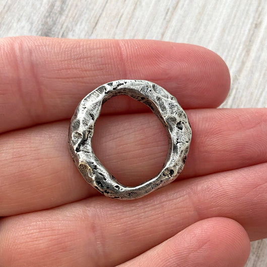 Organic Hammered Ring Link, Eternity Connector, Antiqued Pewter Oval Hoop, Circle Jewelry Supply, PW-6127