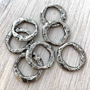 Organic Hammered Ring Link, Eternity Connector, Antiqued Pewter Oval Hoop, Circle Jewelry Supply, PW-6127