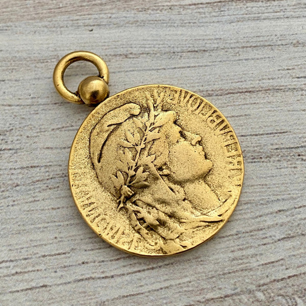 Load image into Gallery viewer, Medium Old French Marianne Medal Replica, Antiqued Gold Charm Pendant, Woman Lady Coin, Jewelry Supplies, GL-6158
