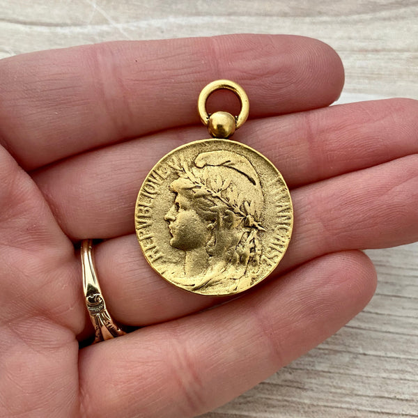 Load image into Gallery viewer, Medium Old French Marianne Medal Replica, Antiqued Gold Charm Pendant, Woman Lady Coin, Jewelry Supplies, GL-6158
