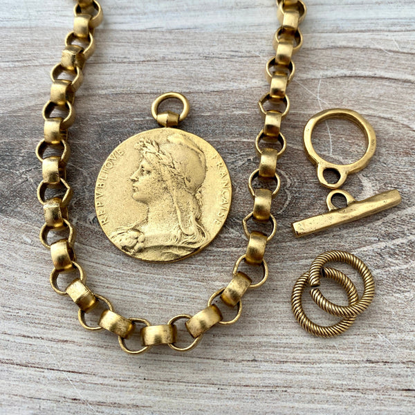 Load image into Gallery viewer, Large Rolo Chain, Thick Chunky Gold Chain by the Foot, Carson&#39;s Cove Jewelry Supplies, GL-2031
