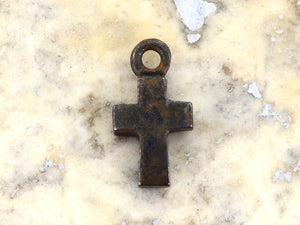 2 Cross, Cross Charm, Rustic Cross, Brown Cross, Small Cross, Aged Cross, Antiqued Cross, BR-6008
