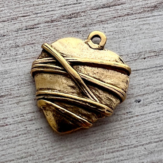 Lined Artisan Heart Pendant, Antiqued Gold Geometric Love Charm, Carson's Cove, GL-6250