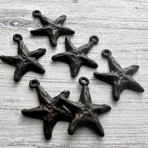 Load image into Gallery viewer, 2 Starfish Charm, Simple Rustic Antiqued Ocean Star, Carson&#39;s Cove, BR-6247

